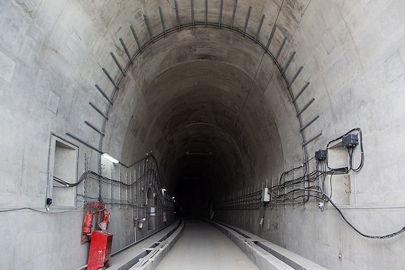 Реконструкция фундамента в тоннелях